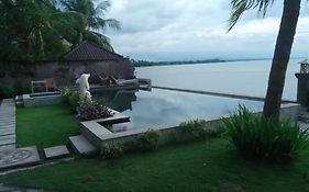 Wahyu Dana Hotel